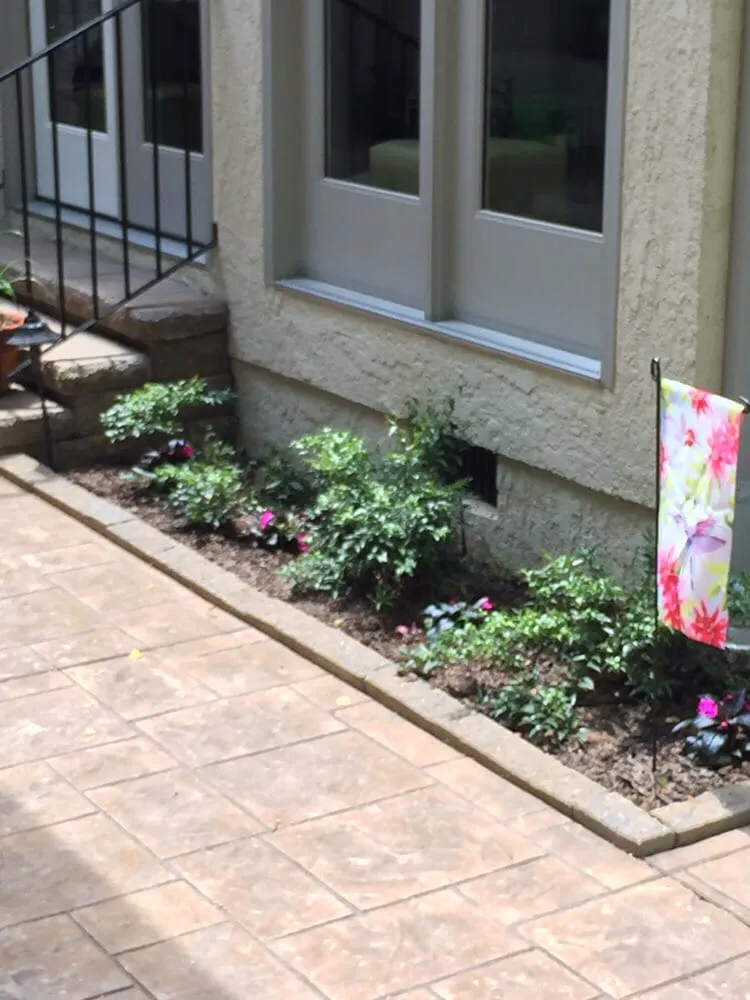 Local yard maintenance experts serving Charlotte, NC - General Lawn Care