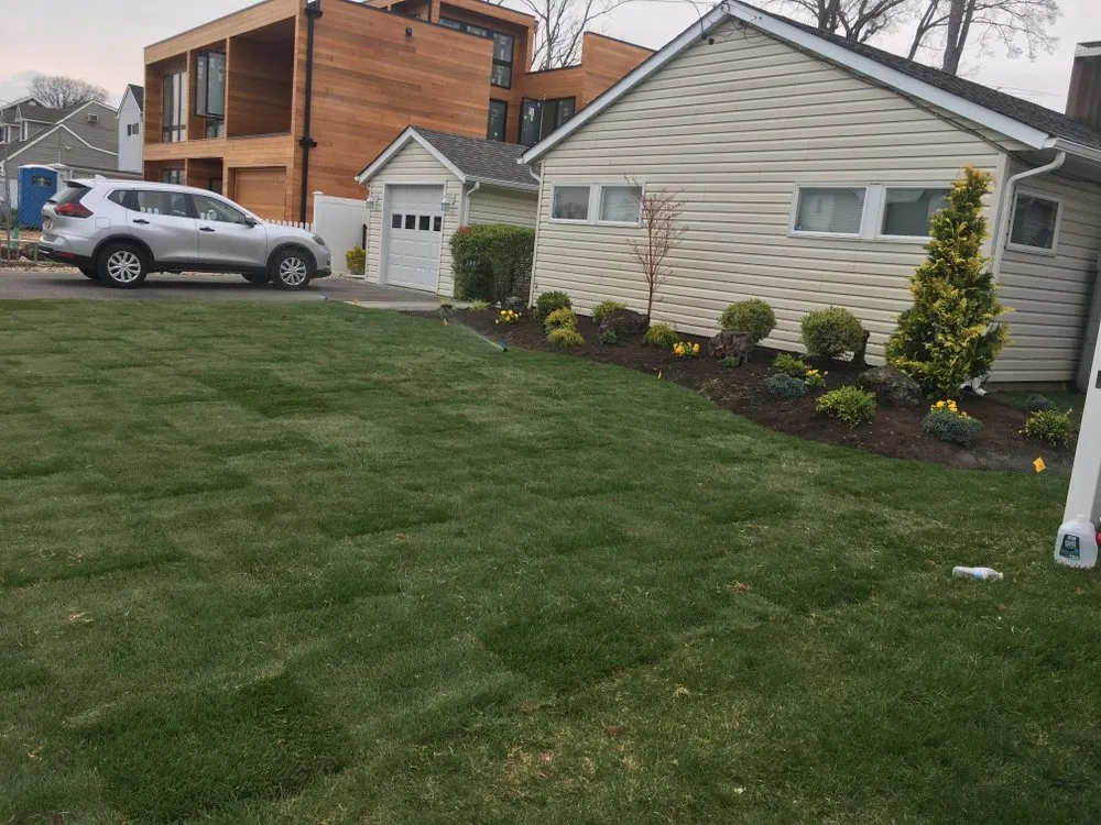 Affordable landscaping services experts serving Franklin Square, NY - General lawn care landscaping