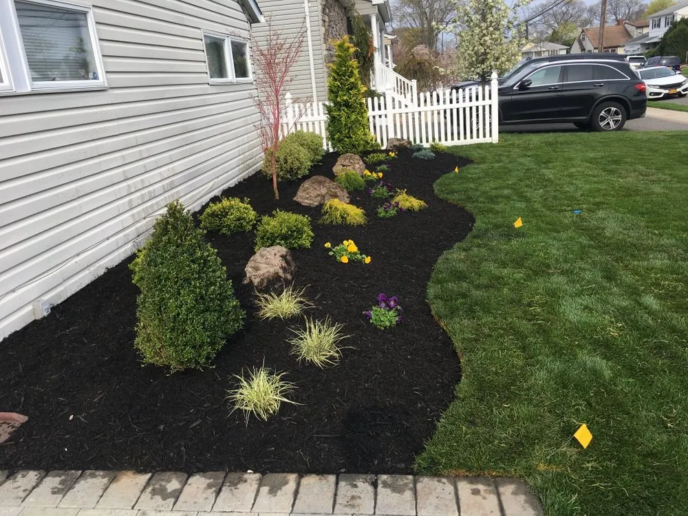 Expert residential landscaping in Franklin Square, NY - General lawn care landscaping