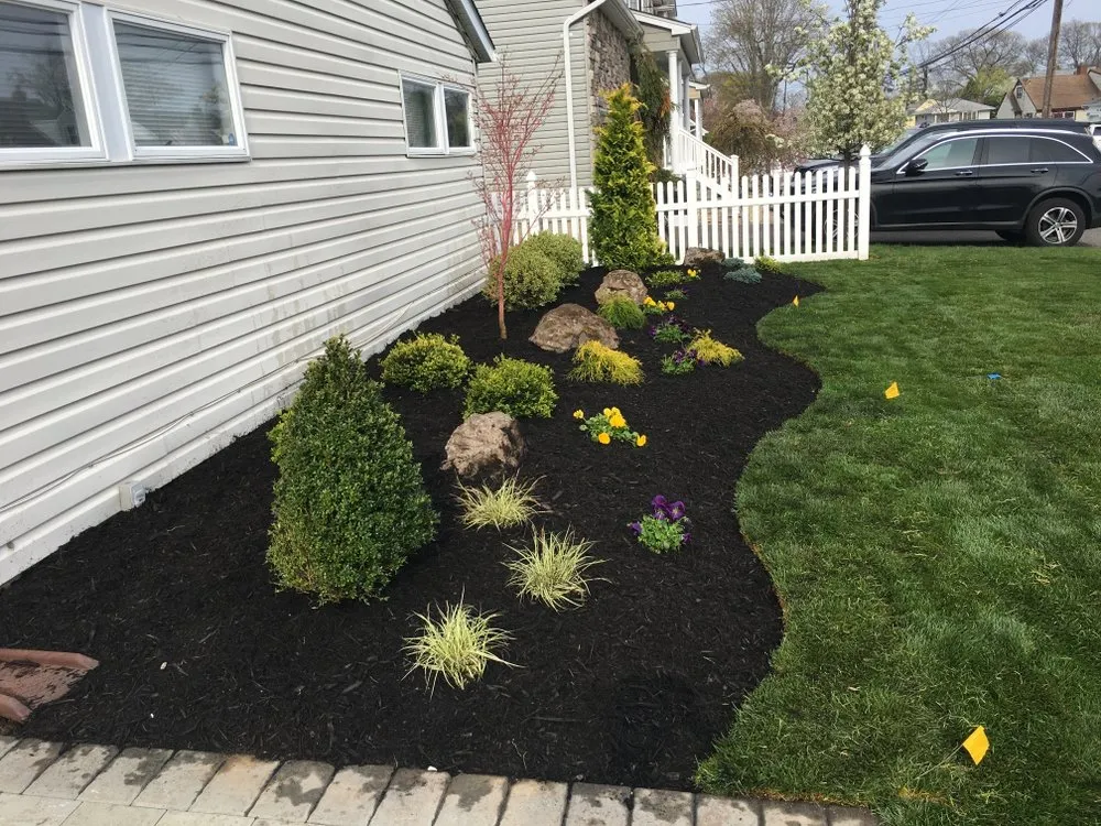 Expert residential landscaping experts serving Franklin Square, NY - General lawn care landscaping
