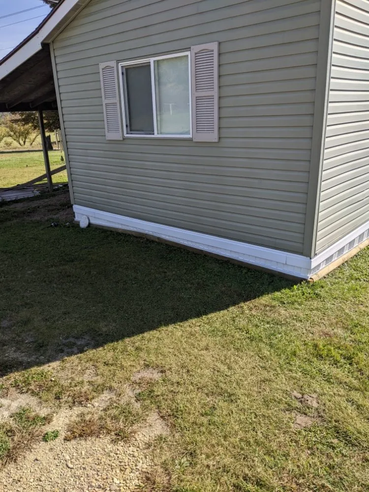 Trusted lawn care service experts serving Reagan, TN - Gene's Land services