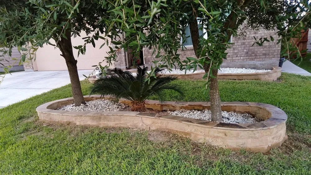 Reliable lawn mowing service experts serving Converse, TX - Genesaret Landscape