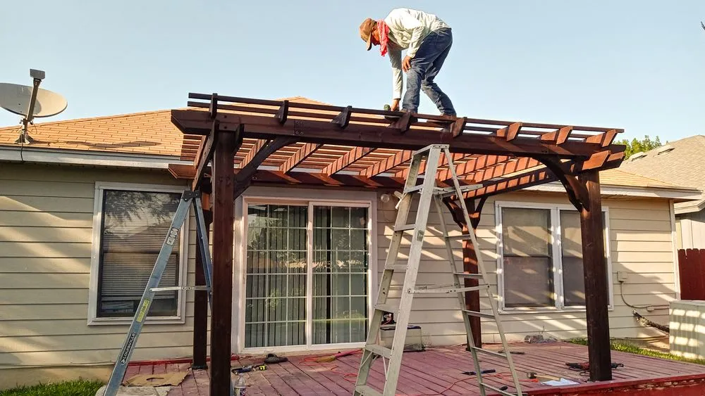 Top-rated yard cleanup service in Converse, TX by Genesaret Landscape