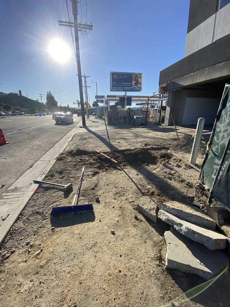 Affordable yard maintenance in San Fernando, CA - Genesis Construction