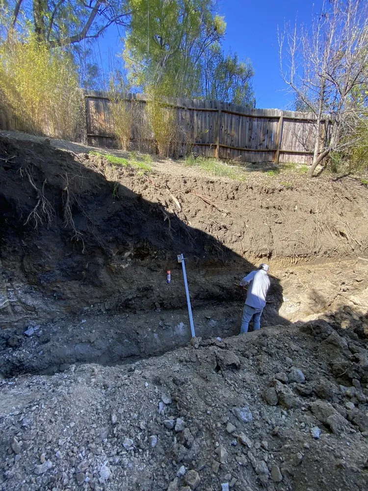 Local yard cleanup service for beautiful yards across San Fernando, CA - Genesis Construction