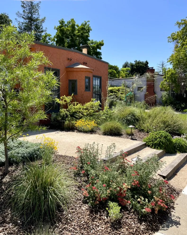 Expert landscape installation in Sacramento, CA - Genesis Landscapes