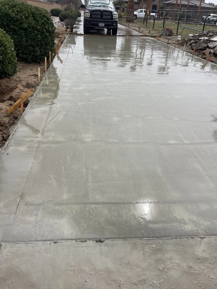 Top-rated lawn care service experts serving Littlerock, CA - Genesis Landscaping