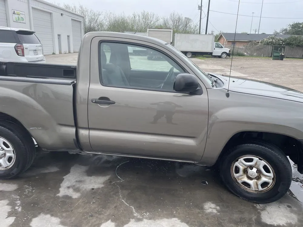 Top-rated yard maintenance in Mission, TX - Genesis Mobile Carwash & Detail's