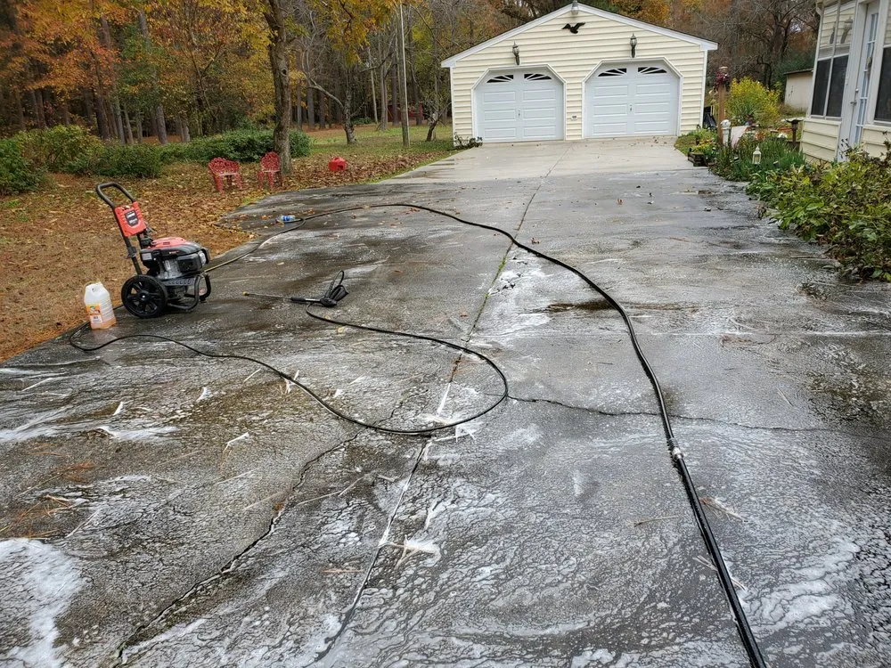 Trusted yard maintenance experts serving Richmond, VA - Genius Construction