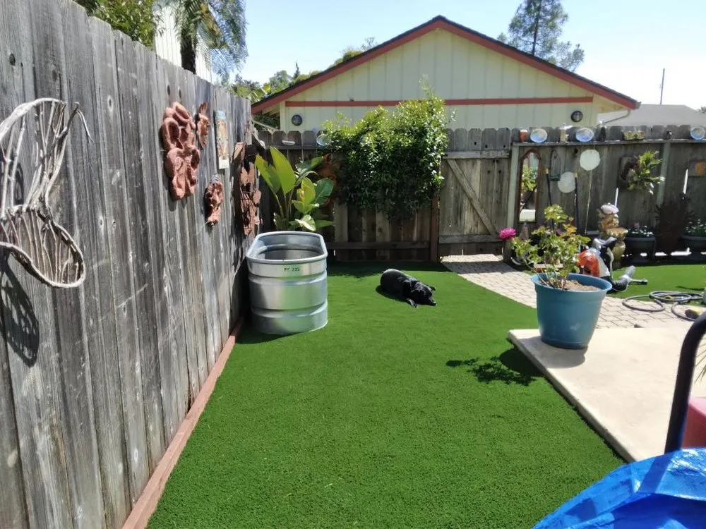 Professional yard cleanup service in Scotts Valley, CA by Geno’s Landscaping