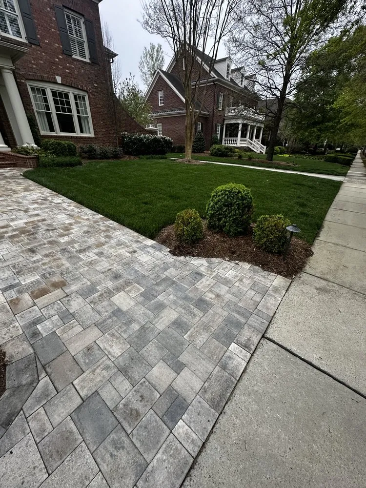 Custom lawn care service near you across Charlotte, NC - Genova Landscape