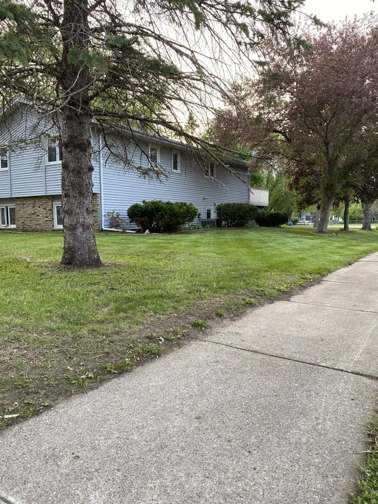 Affordable garden landscaping in Rosemount, MN - Gen's Lawn Maintenance