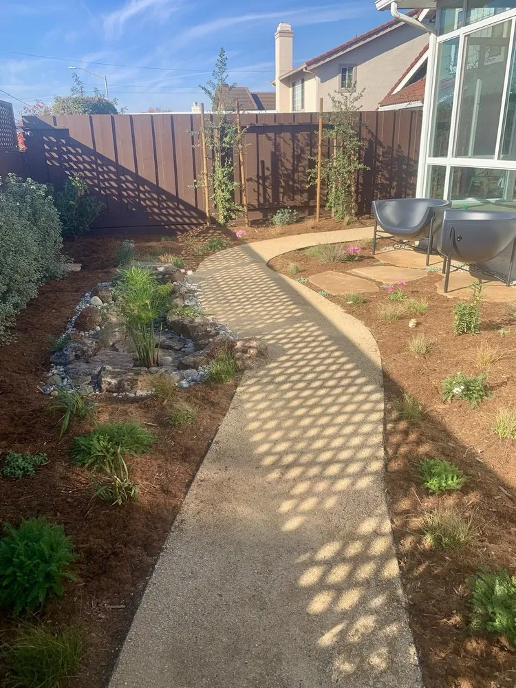 Custom lawn mowing service experts serving San Francisco, CA - Gentle Giant's Gardening and Landscaping Services