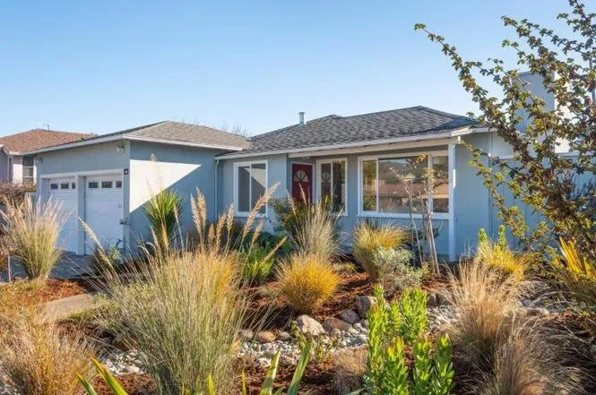 Trusted lawn care service experts serving San Francisco, CA - Gentle Giant's Gardening and Landscaping Services