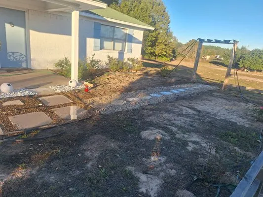 Gentry Full Service Landscaping Logo