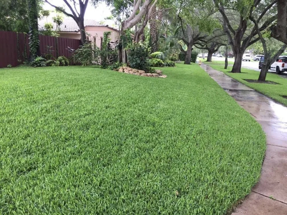 Custom garden landscaping for residential properties in Miami, FL by Genuine Care Landscaping