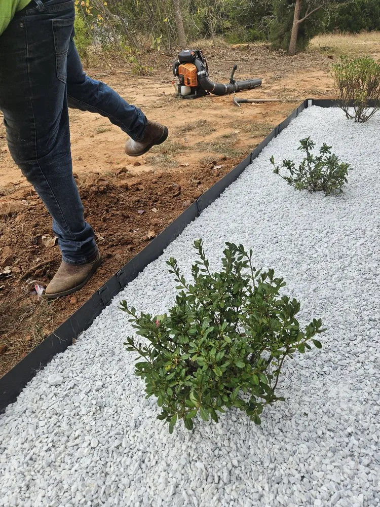 Professional garden landscaping for beautiful yards across Norman, OK - Geo Trees Service