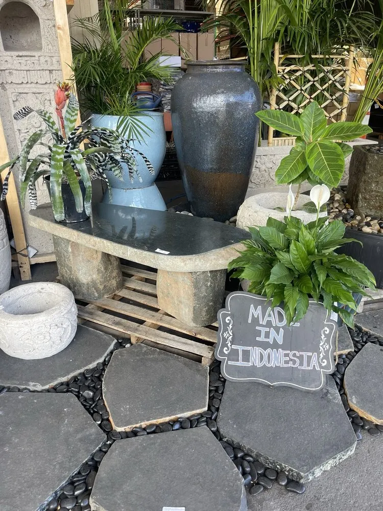 Custom outdoor landscaping for year-round maintenance across Aiea, HI - Geobunga