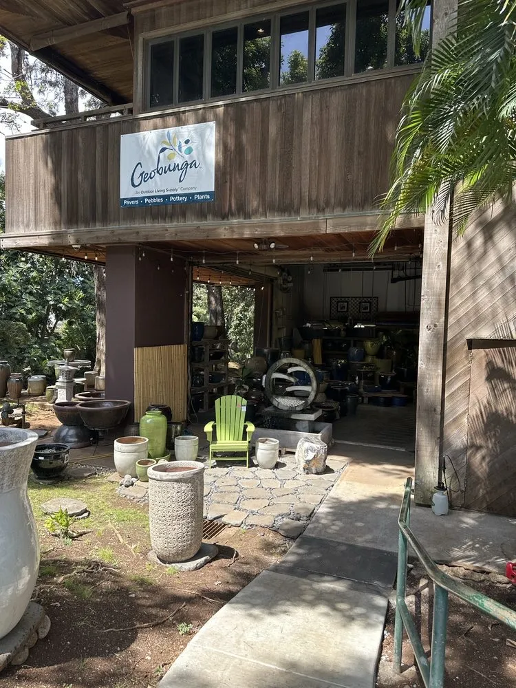 Professional lawn mowing service in Aiea, HI by Geobunga