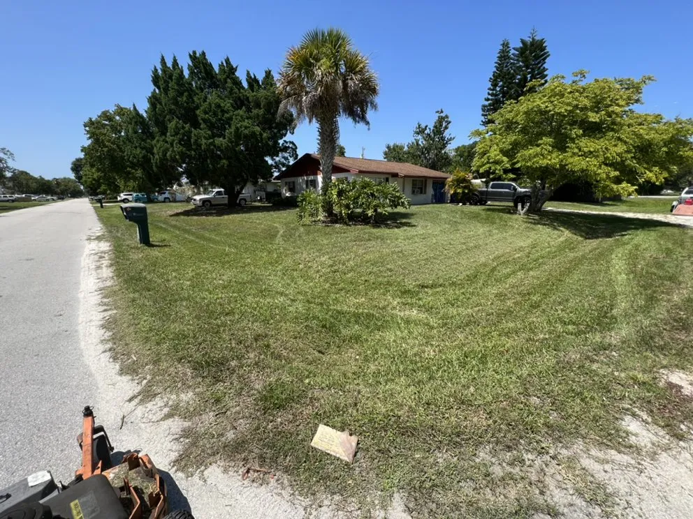 Top-rated lawn mowing service for outdoor upgrades across Holly Hill, FL - geoffrey pace