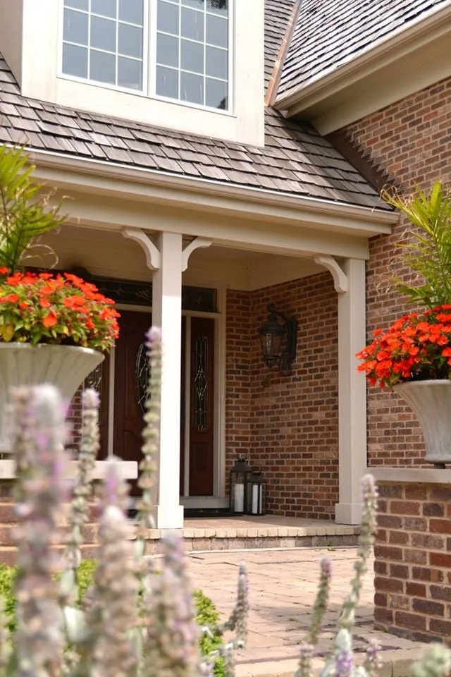 Custom lawn mowing service in Northbrook, IL - George Cardenas Landscape Design