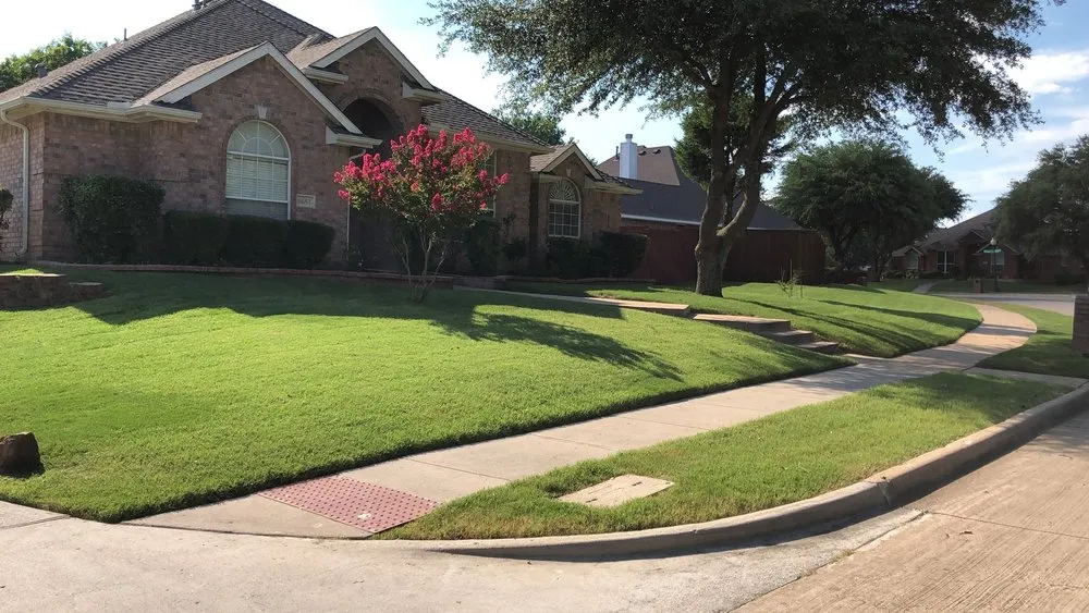 Expert landscaping services experts serving Whitewright, TX - George Lawn Service