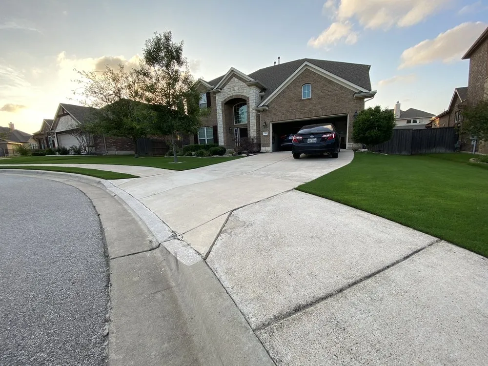 Professional yard cleanup service for year-round maintenance in Georgetown, TX by Georgetown Lawn Leveling