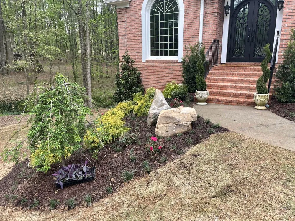 Expert yard maintenance in Norcross, GA - Georgia Fence Company