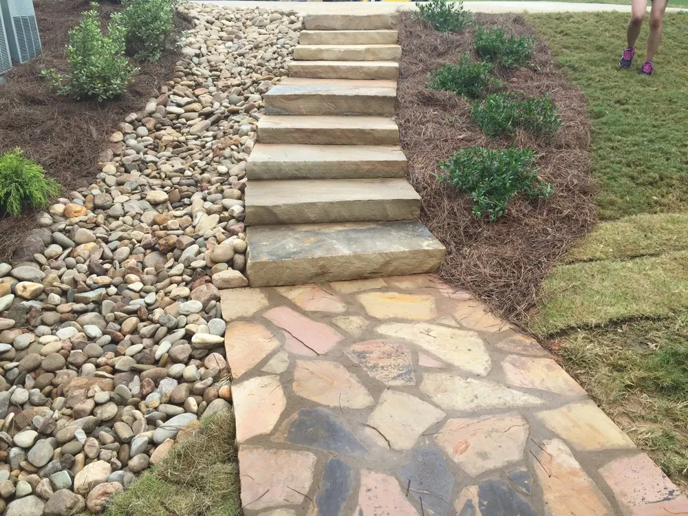 Top-rated lawn mowing service experts serving Suwanee, GA - Georgia Outdoor Services