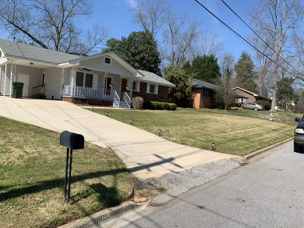 Reliable yard maintenance in Covington, GA by Georgia Precision Landscaping