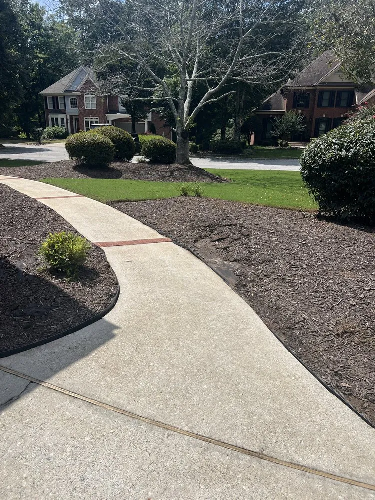 Professional garden landscaping for beautiful yards in Mableton, GA by Georgia Prime Home Services