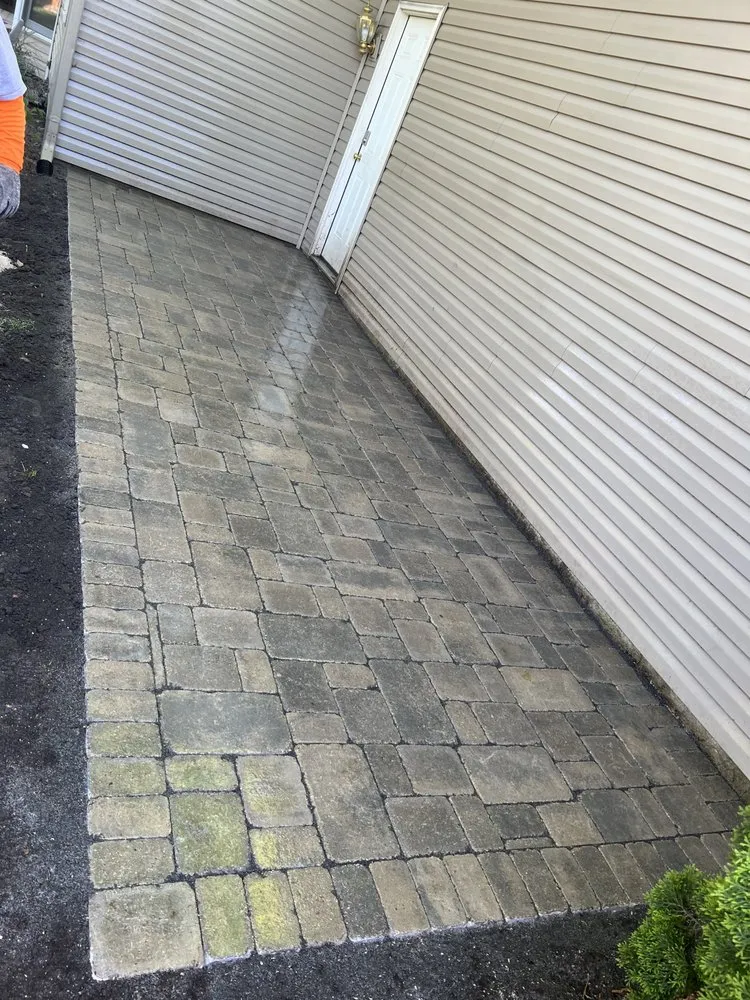 Custom outdoor landscaping in West Chicago, IL - Geo’s Landscaping