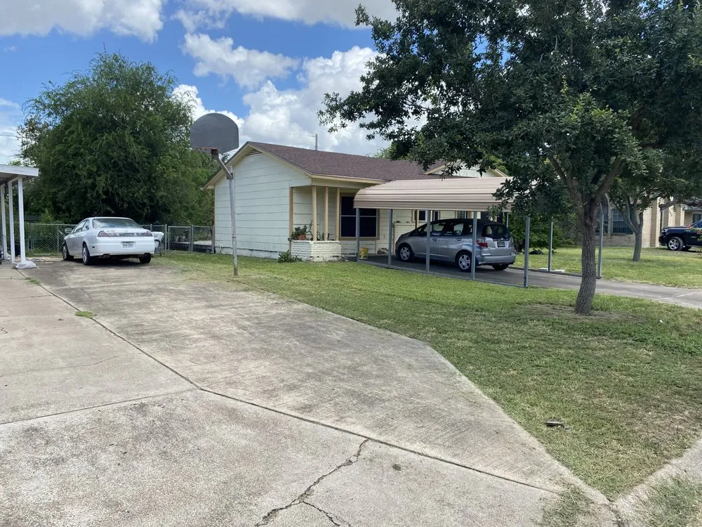 Custom yard maintenance for year-round maintenance in Mission, TX by Ger N Dam Mowing