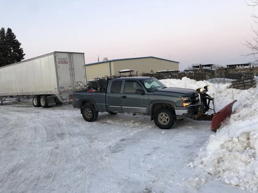 Professional yard maintenance for beautiful yards in South Elgin, IL by Gerar Landscaping