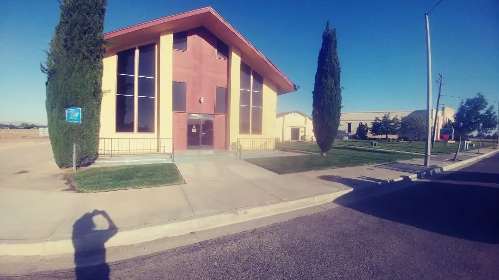 Trusted lawn care service in Littlerock, CA - Gerardo Gonzalez El Yaqui