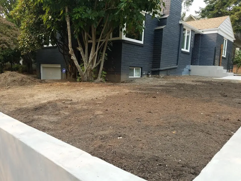 Professional yard maintenance experts serving Lynnwood, WA - Gerard's Landscaping