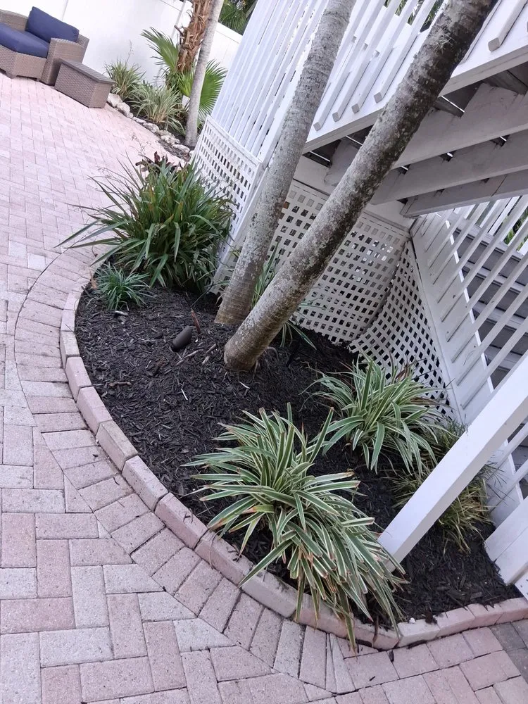 Professional garden landscaping experts serving Bradenton, FL - German R Lawn Service