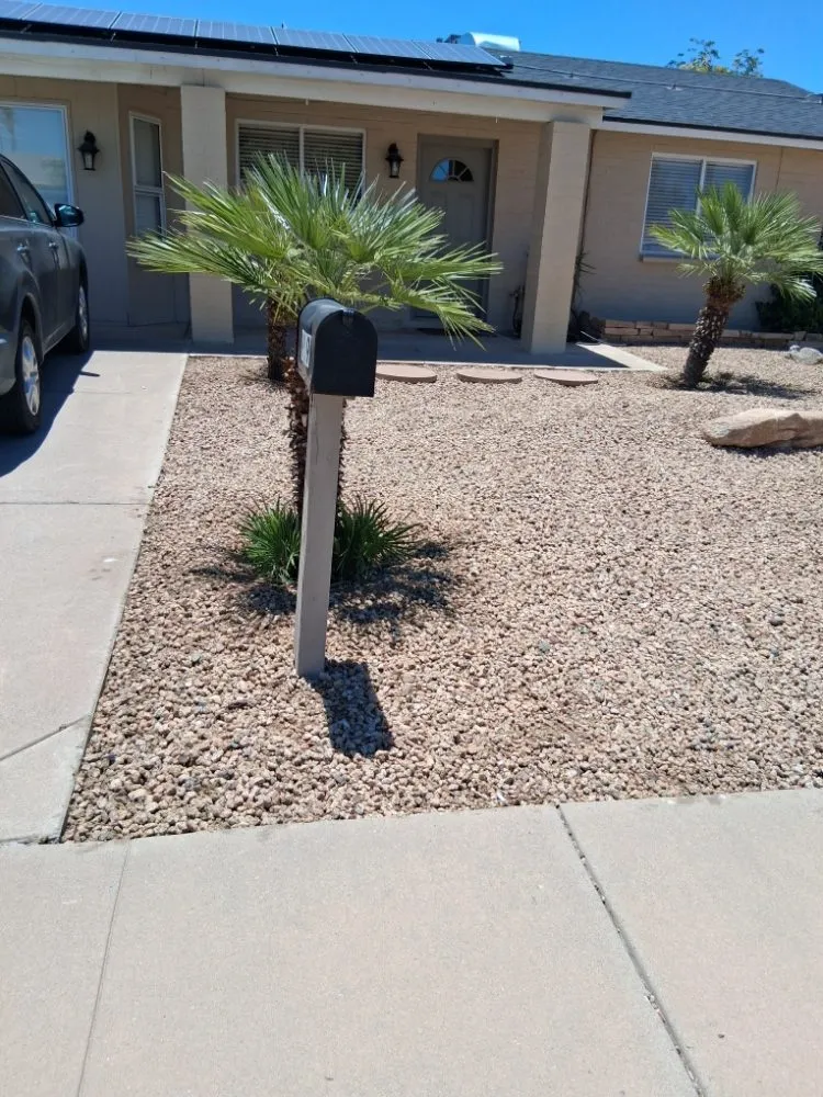 Top-rated lawn mowing service in Phoenix, AZ - Geronimo Pacheco Landscaping