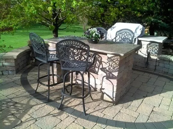 Reliable yard maintenance with custom design across Lisle, IL - Gerry's Landscaping & Brick Pavers