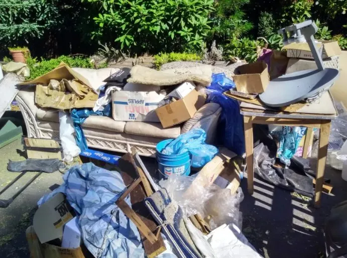 Local lawn care service in Pittsburg, CA by Gerry's