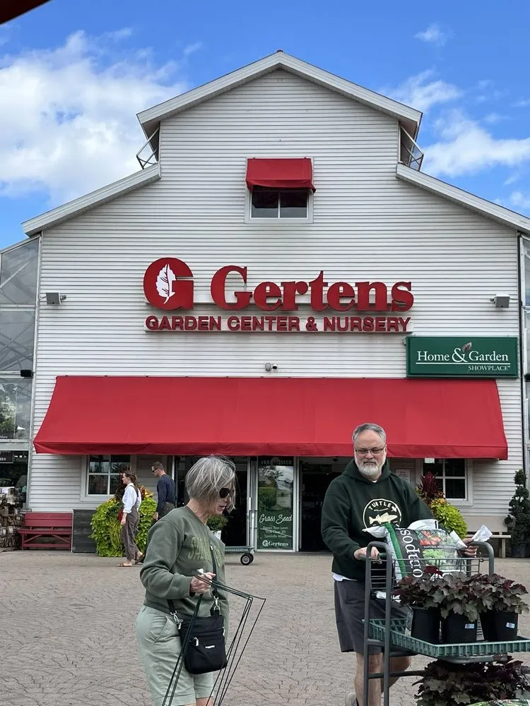 Custom landscape design for residential properties in Inver Grove Heights, MN by Gertens