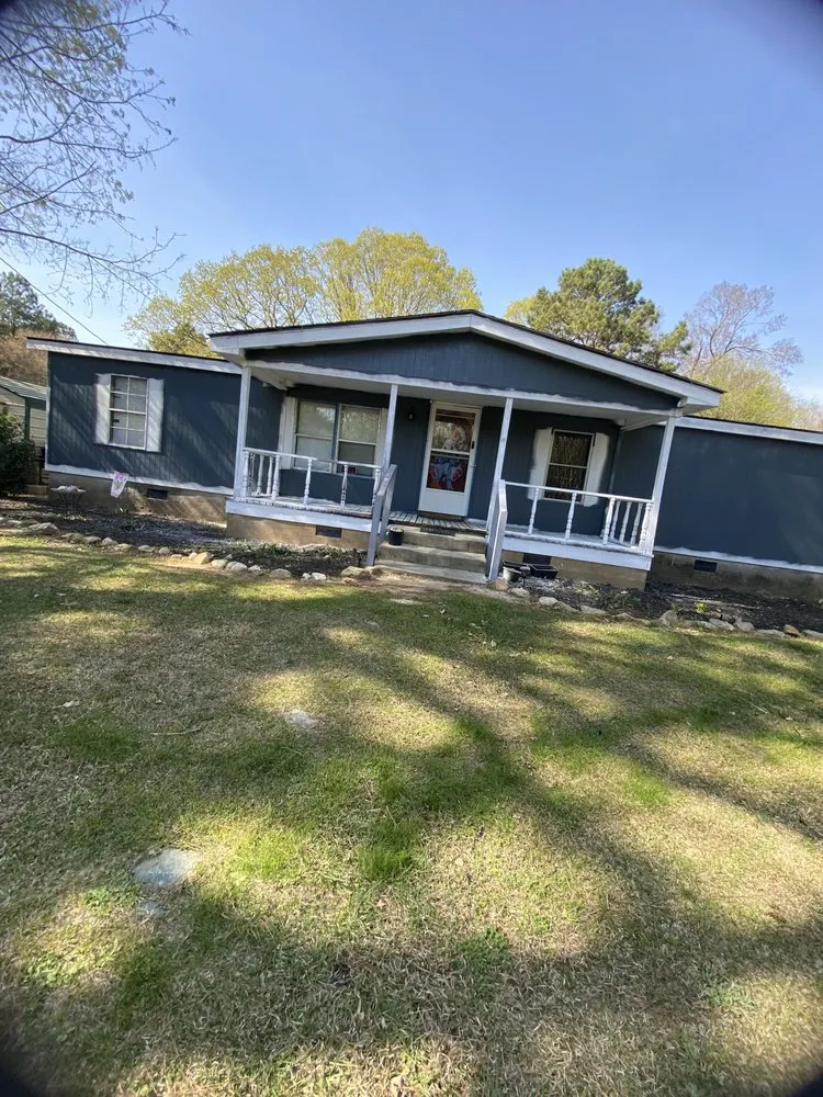 Reliable yard maintenance experts serving Fayetteville, NC - Get In Get Out