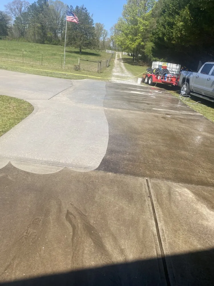 Expert yard maintenance for year-round maintenance in Manchester, GA by Get It Clean Pressure Washing