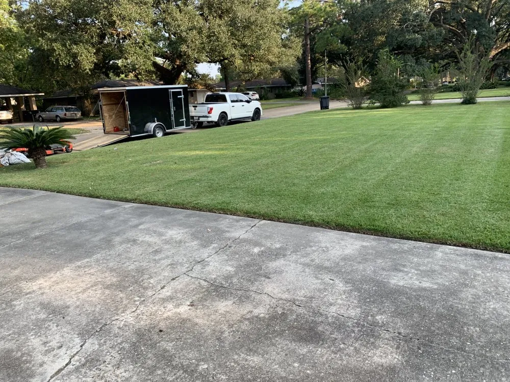 Professional landscaping services in Baton Rouge, LA by Get It Done Lawn Care Service