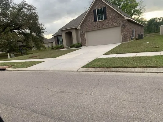 Get It Done Lawn Care Service Logo