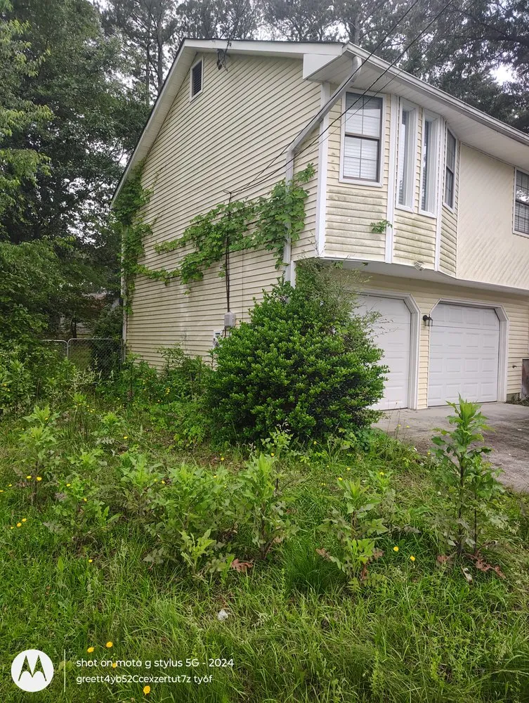 Reliable garden landscaping in Lilburn, GA by Get It Done Today Lawncare