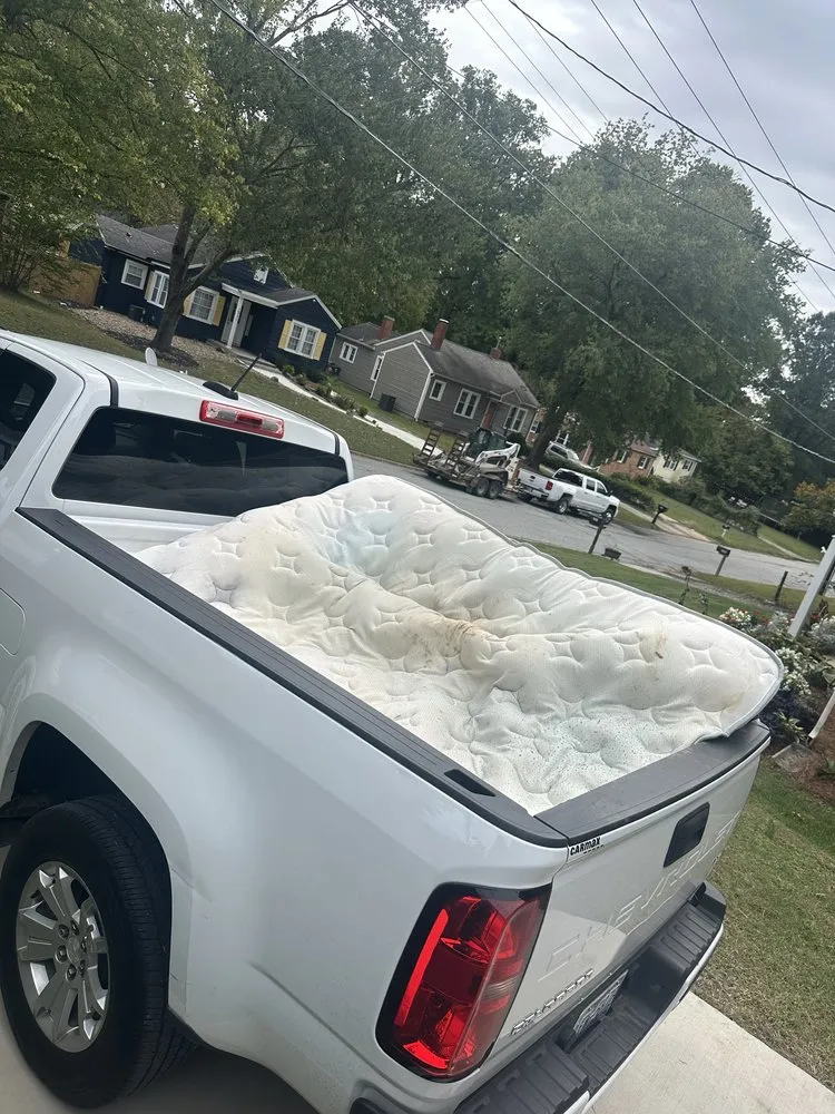 Reliable lawn care service experts serving Raleigh, NC - Get It Gone Logistics