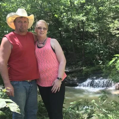 Get R Done Lawn Care Logo