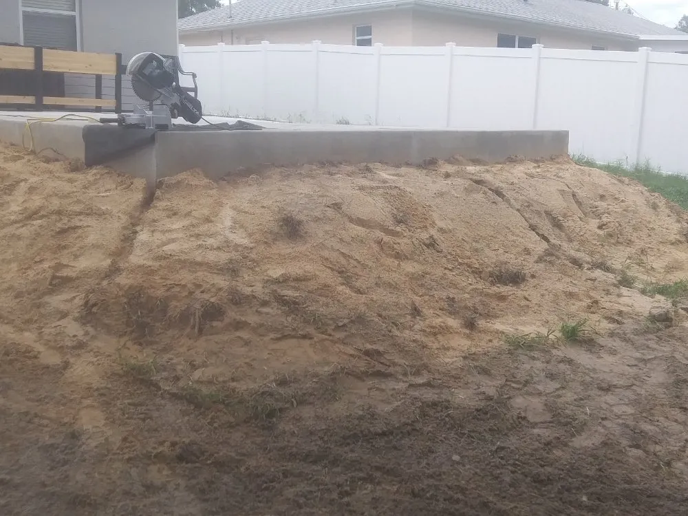 Local yard cleanup service in Dunnellon, FL - Get R Green Sod and Landscaping