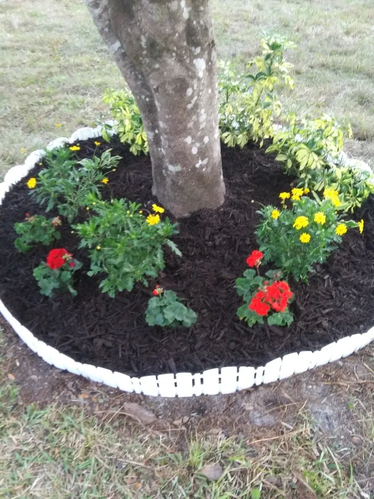 Local garden landscaping in Dunnellon, FL by Get R Green Sod and Landscaping